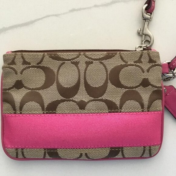 Coach Signature C Wristlet w/Pink Stripe and Pink Hangtag and Coach Box - Picture 2 of 7